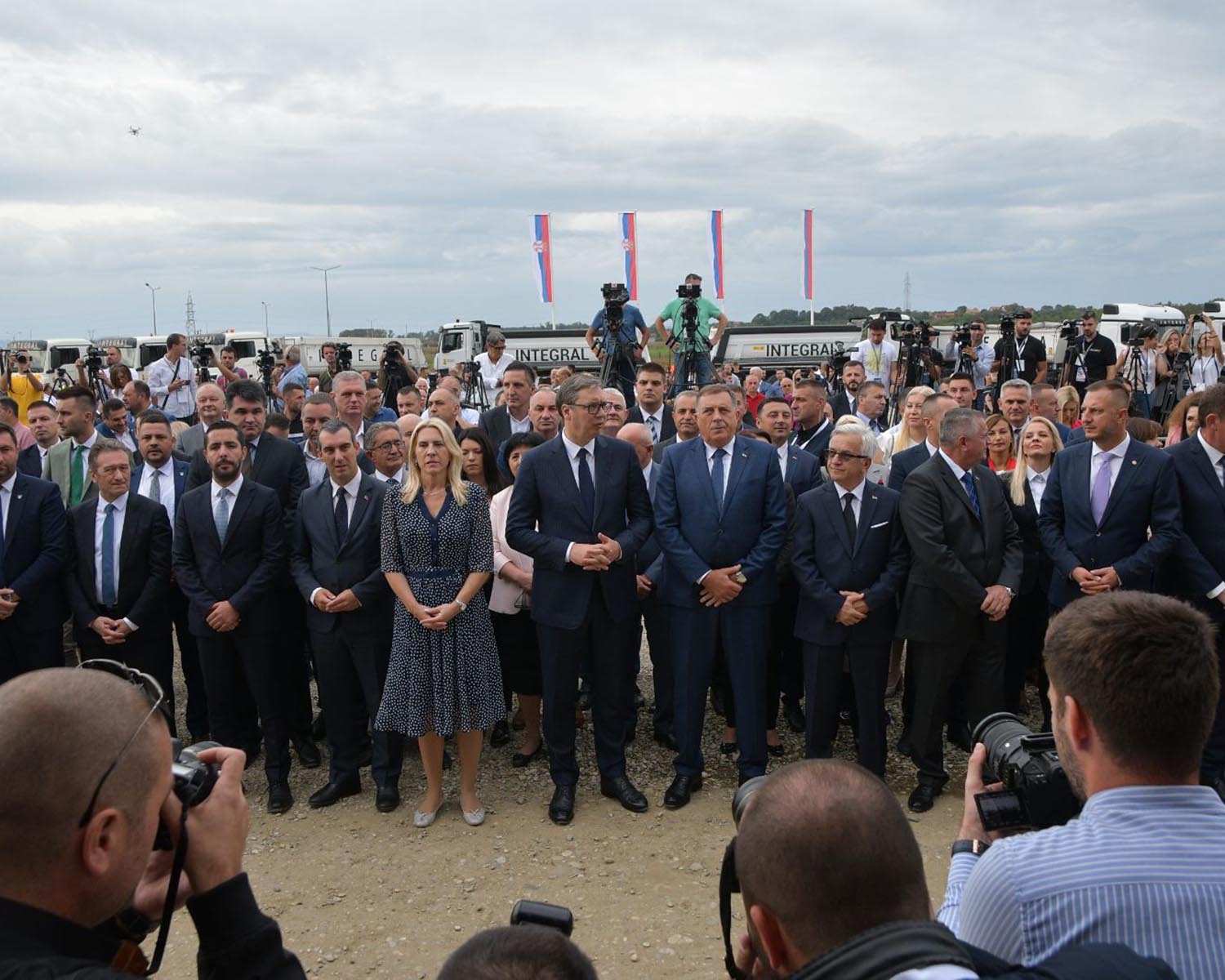 Vučić: Završetak dionice auto-puta Rača - Bijeljina za dvije i po do tri godine