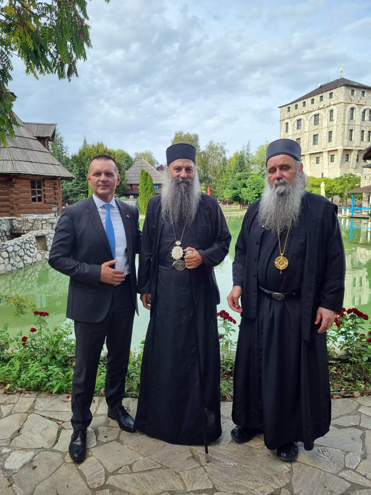 Bijeljina: Ministar Lukač sa patrijarhom Porfirijem i episkopom Fotijem