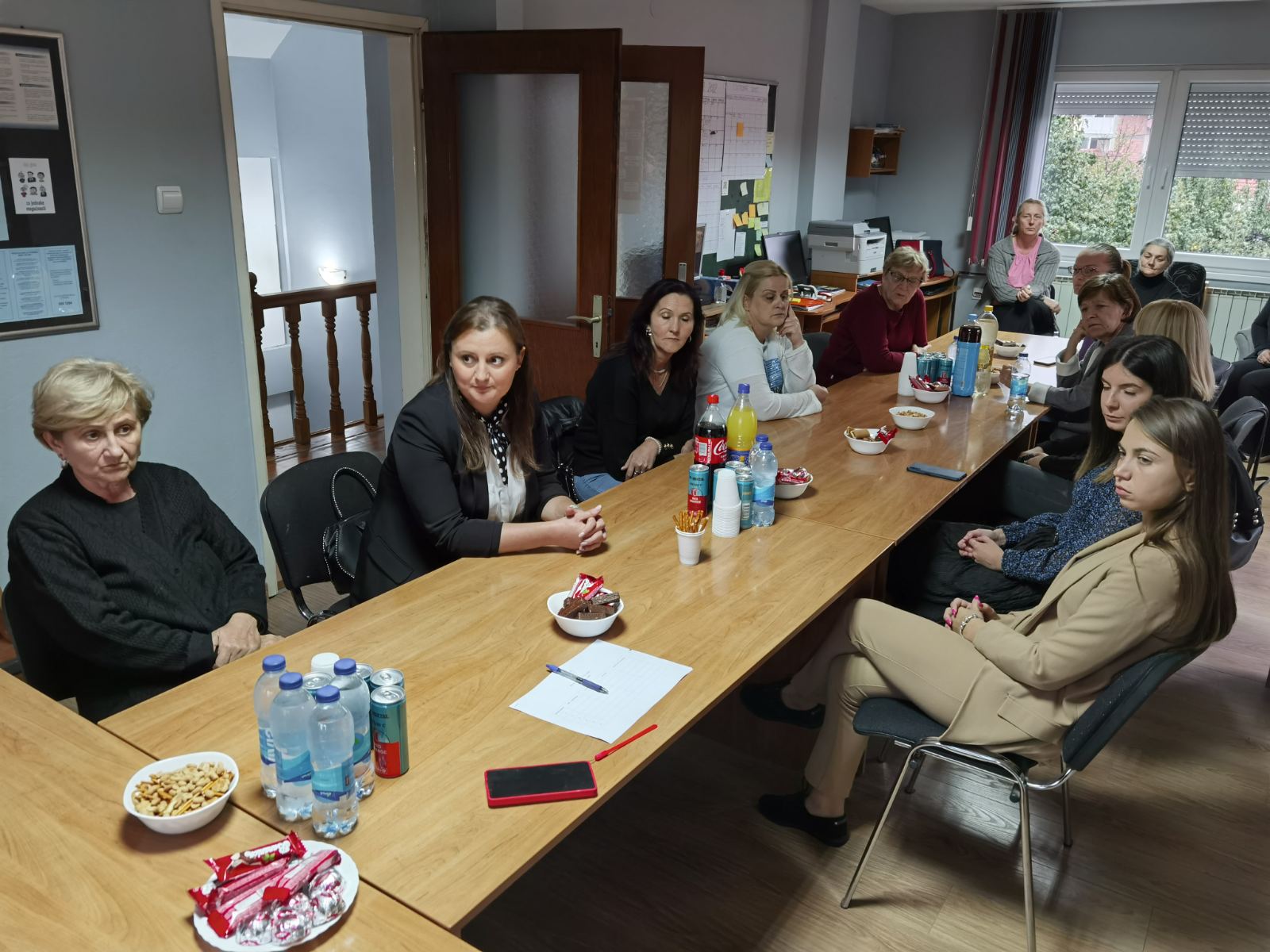 Ristić donacijom podržao Sigurnu kuću i razgovarao o važnosti Alimentacionog fonda