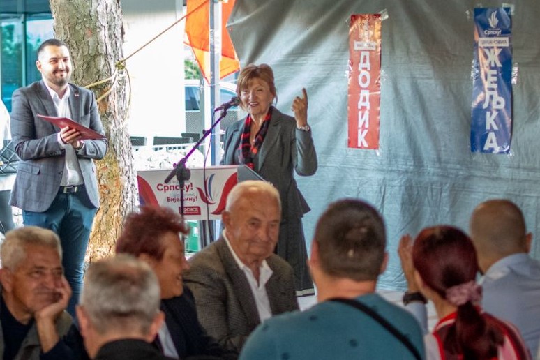 Patkovača: SNSD trasira put jačanja Srpsкe