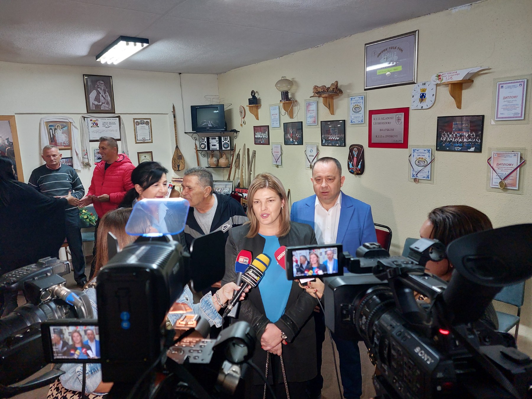 Kandidati Pokreta Uspješna Srpska posjetili KUD "Dvorovi"