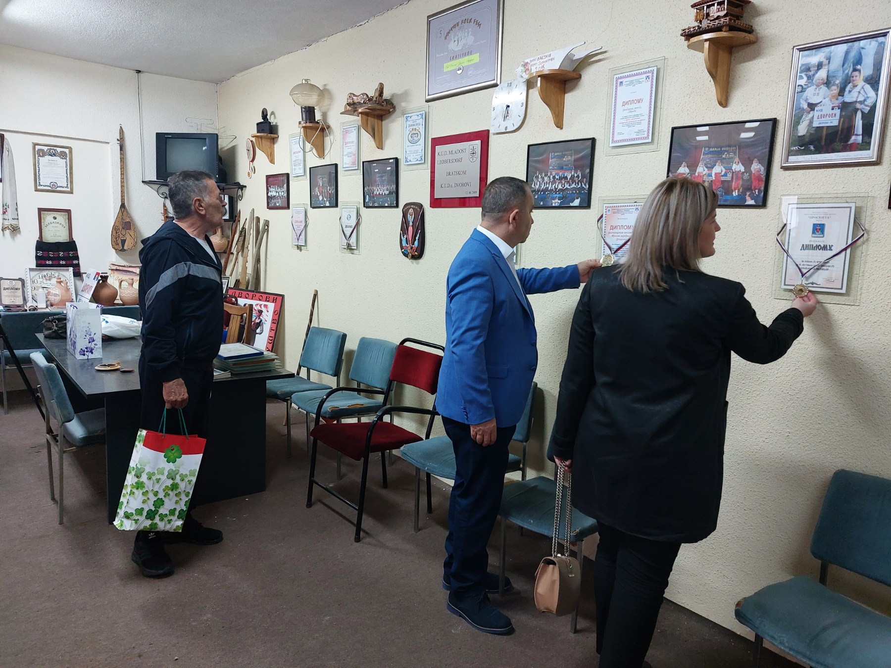 Kandidati Pokreta Uspješna Srpska posjetili KUD "Dvorovi"