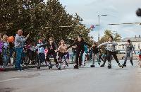 FOTO ZaROLAJ - defile vozača na točkićima u centru Bijeljine