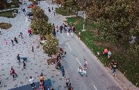 FOTO ZaROLAJ - defile vozača na točkićima u centru Bijeljine
