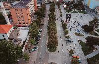 FOTO ZaROLAJ - defile vozača na točkićima u centru Bijeljine