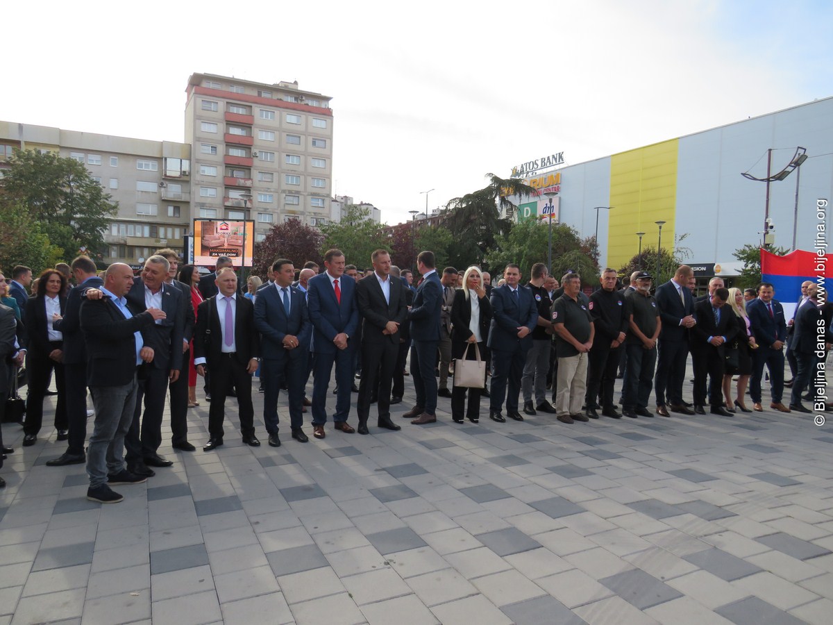 Dodik i Cvijanovićeva na svečanoj sjednici Skupštine Grada Bijeljina