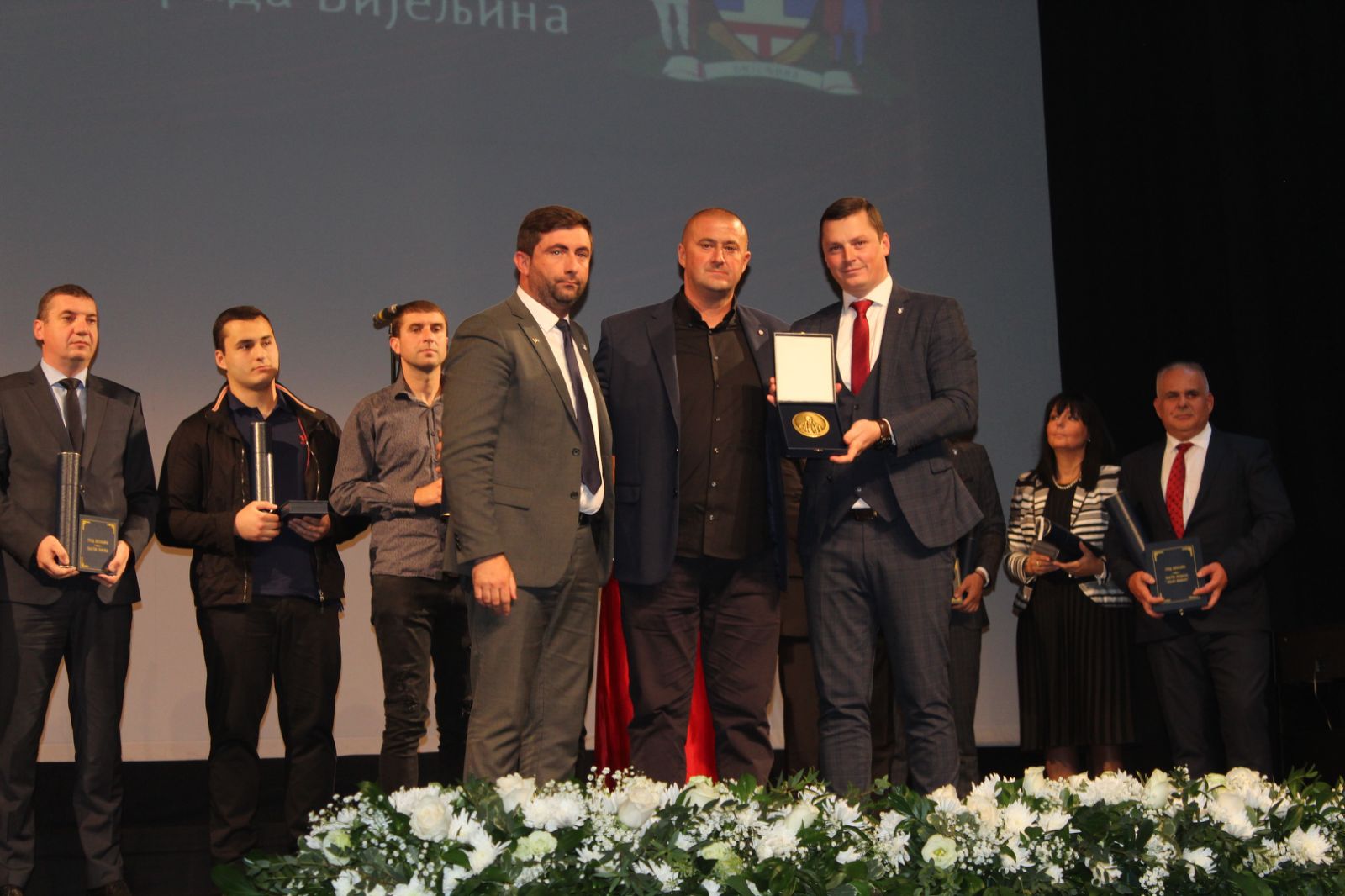 Dodijeljena priznanja zaslužnim građanima Bijeljine FOTO