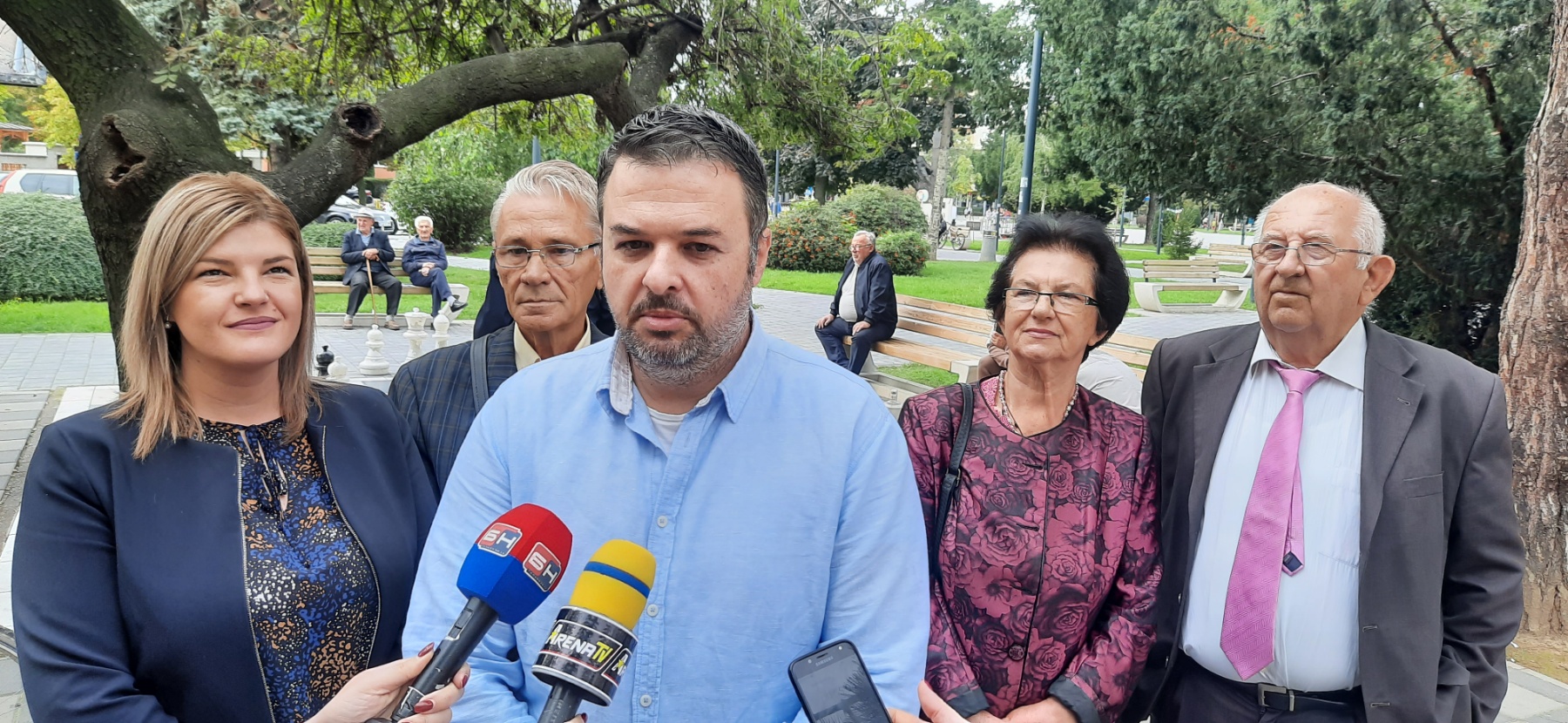 Kandidati Pokreta uspješna Srpska u druženju sa penzionerima