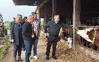 FOTO Kandidati Pokreta Uspješna Srpska obišli farmu Nebojše Đokića iz Dvorova