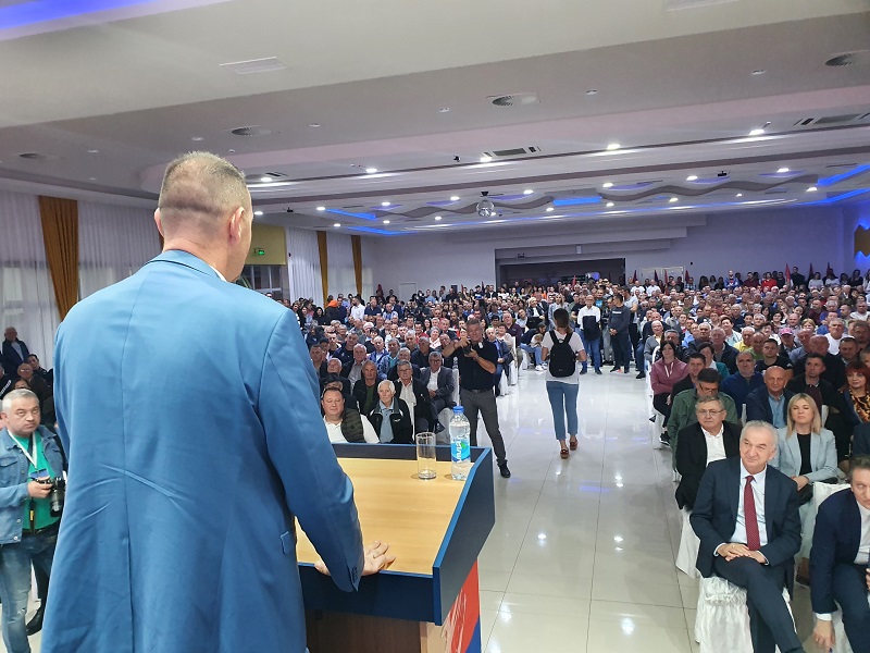 Milorad Jovičić SDS Ugljevik: Samo vlast koja proizilazi iz naroda iskreno služi narodu