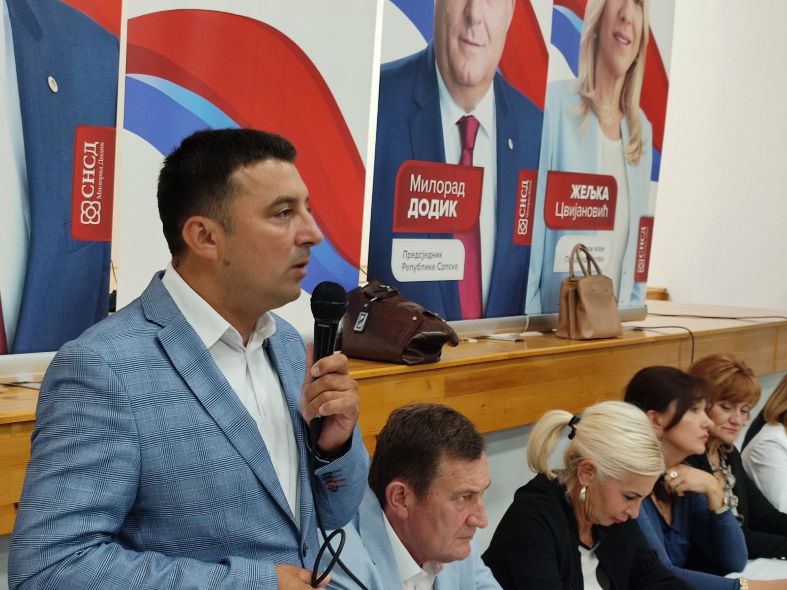 SNSD u Pučilama: Semberija je odlučila, Semberija glasa za Dodika i Cvijanovićevu