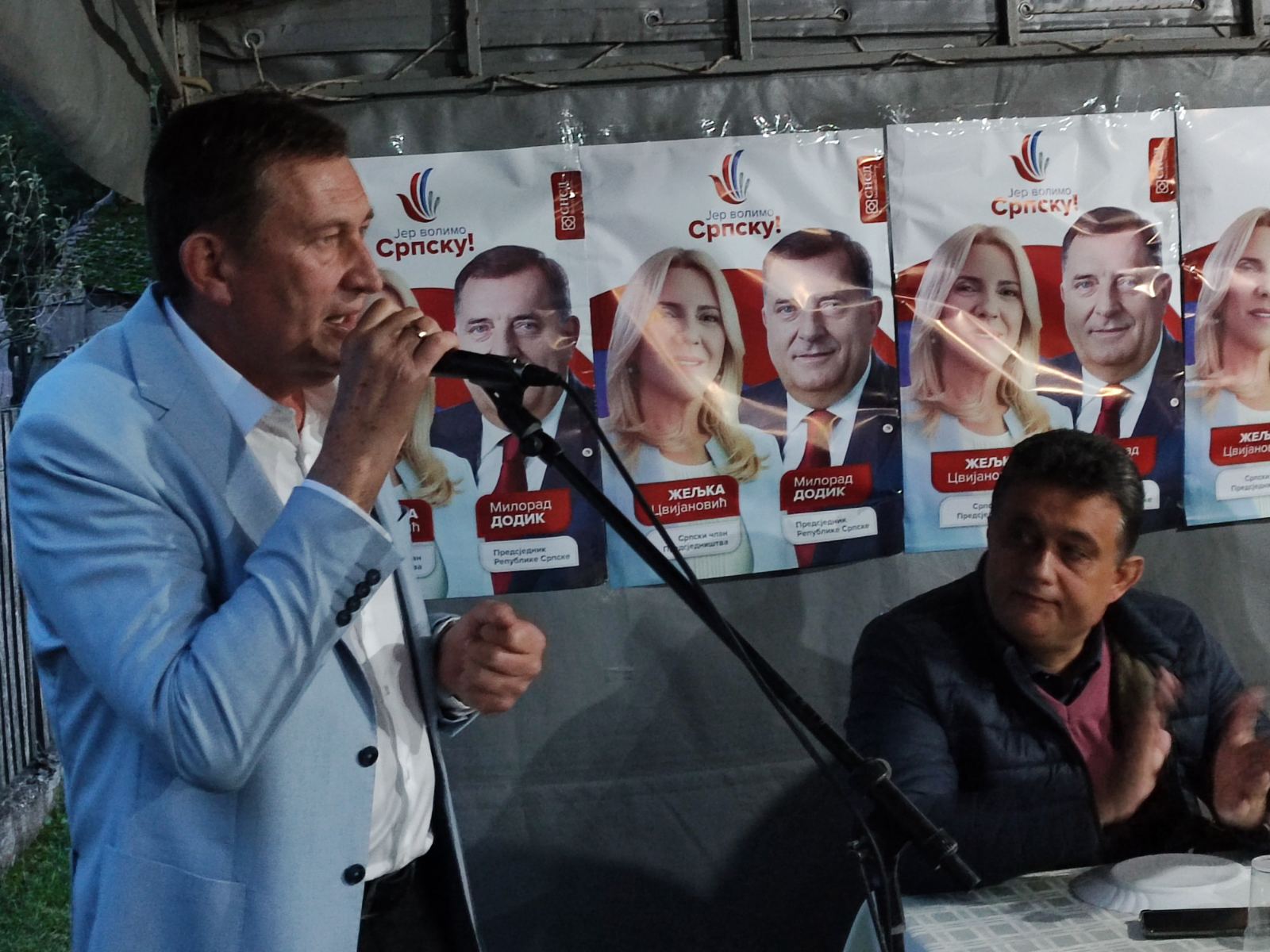 Modranci sami organizovali tribinu SNSD:  Problem gradnje vodovodne mreže mora biti riješen