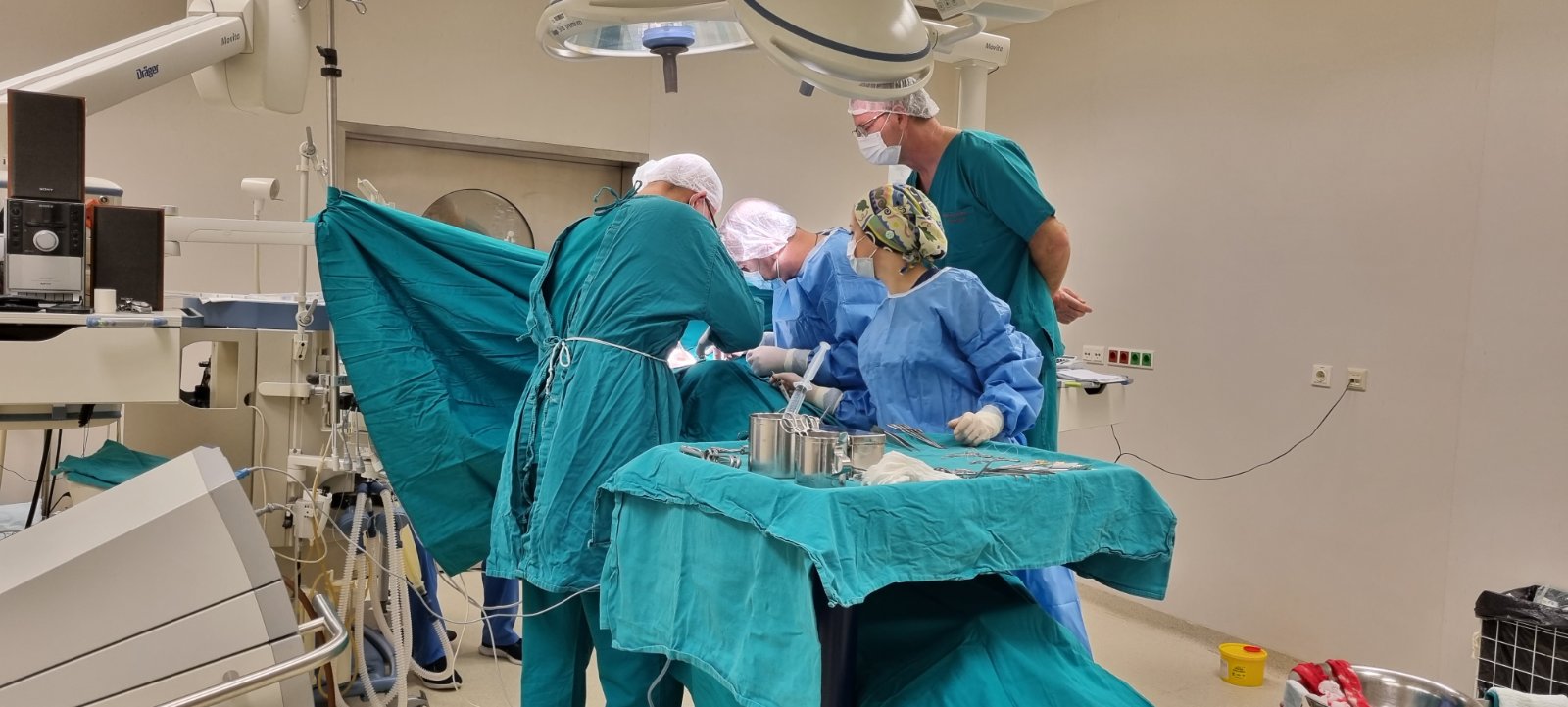 Maksimović: Bijeljinska bolnica kreće ekspanzivan razvoj hirurgije karotidnih arterija FOTO