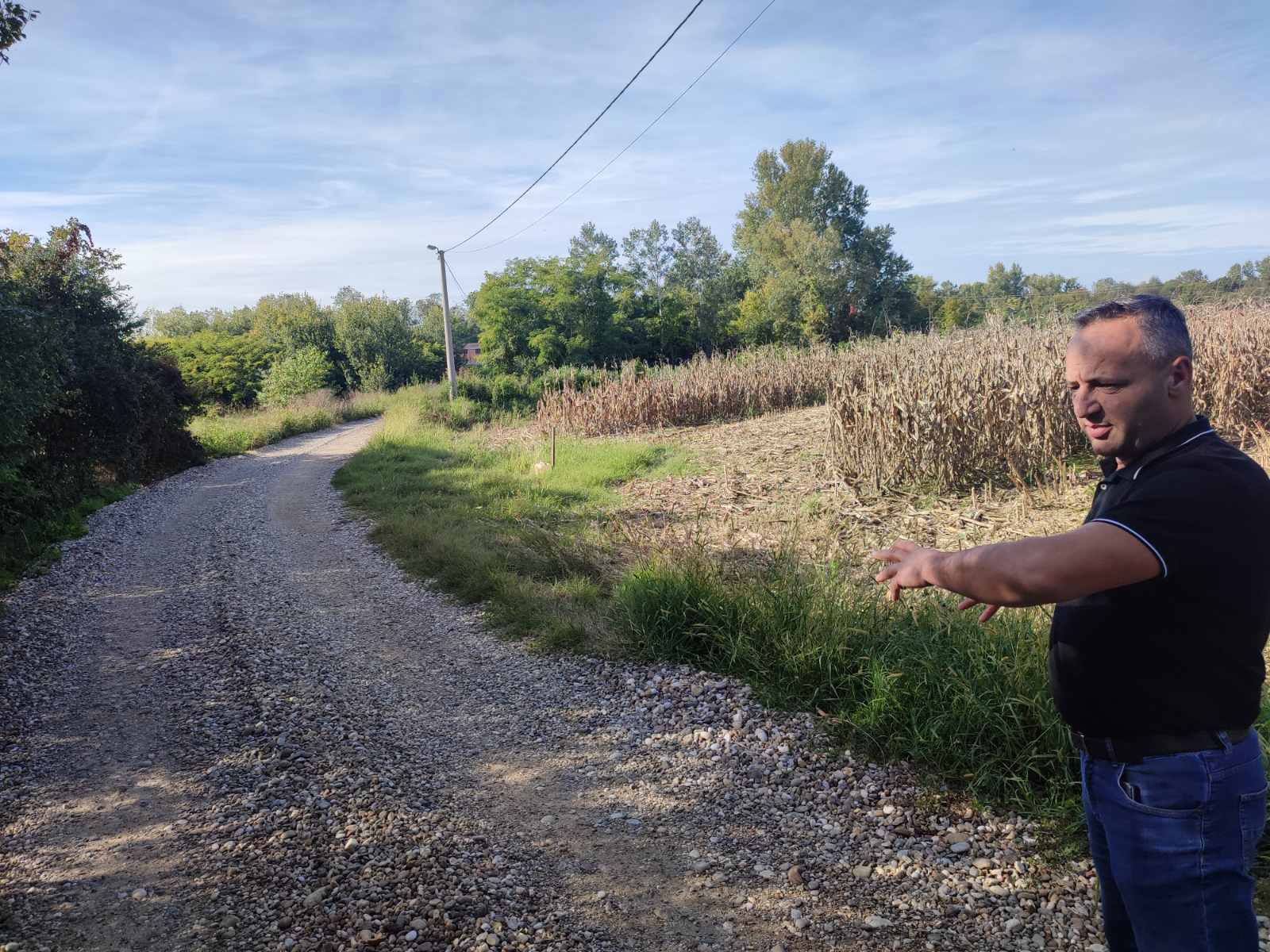 ASFALTIRANJE U DVOROVIMA I MAGNOJEVIĆU Uređenje semberskih sela republičkim novcem