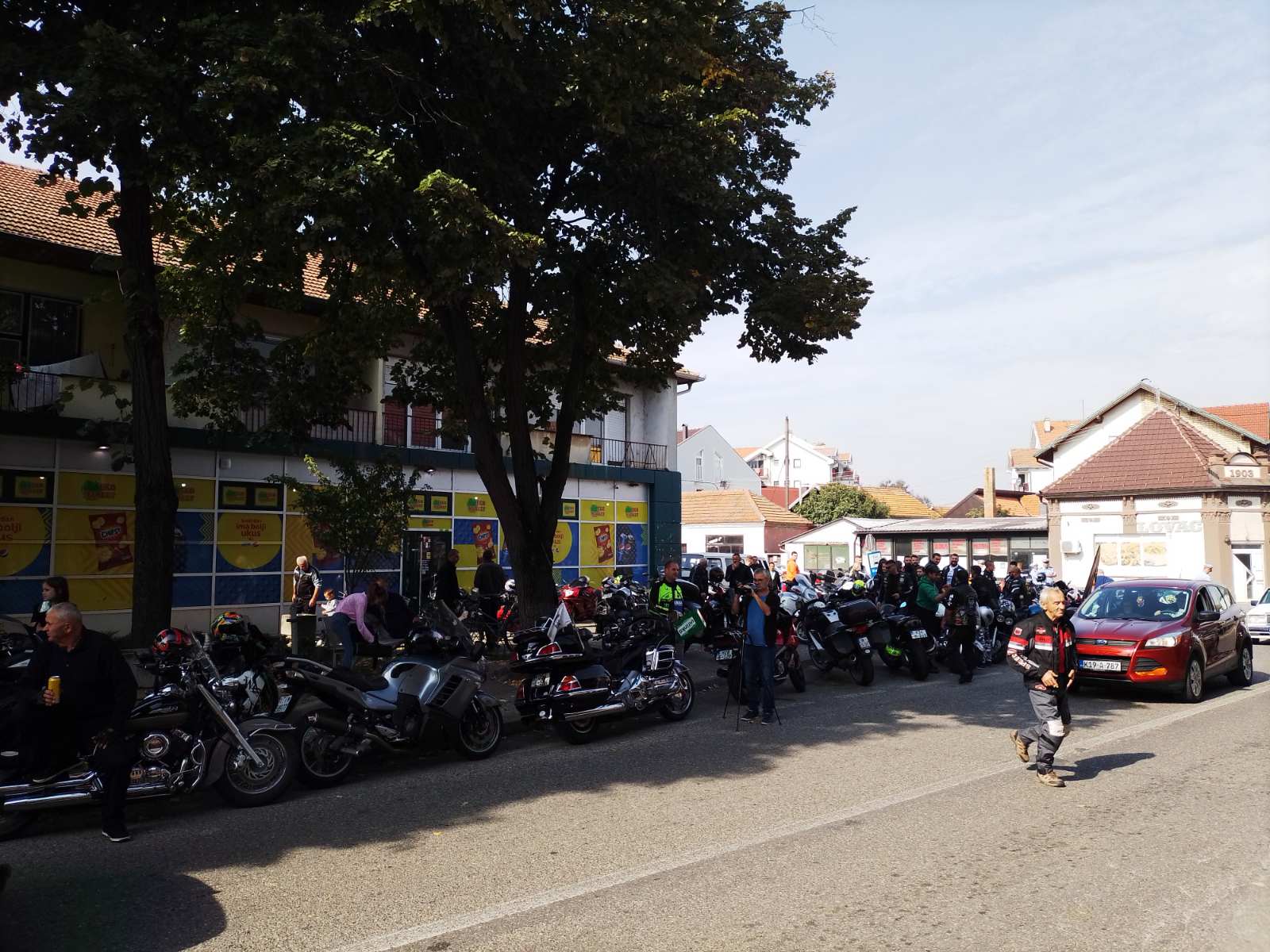 Bajkerski defile i žurka za kraj moto sezone FOTO/VIDEO