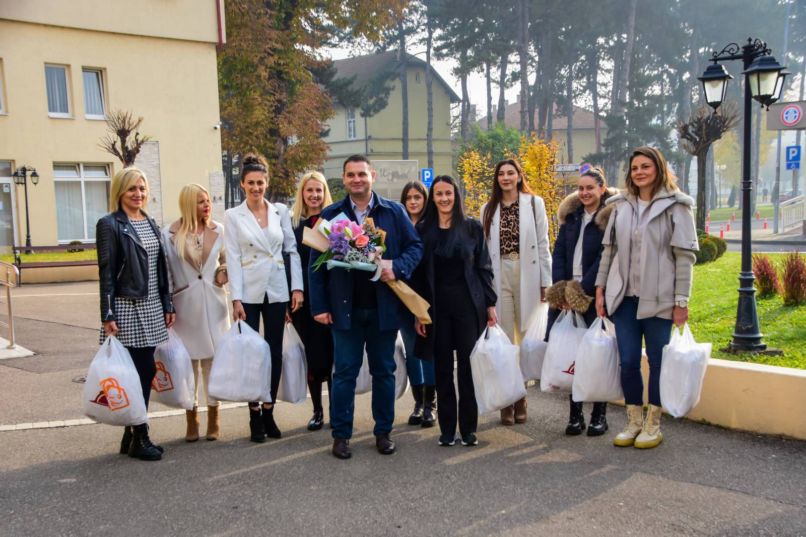 "Pokret za Bijeljinu": Donacija medicinskih uniformi Domu zdravlja Bijeljina