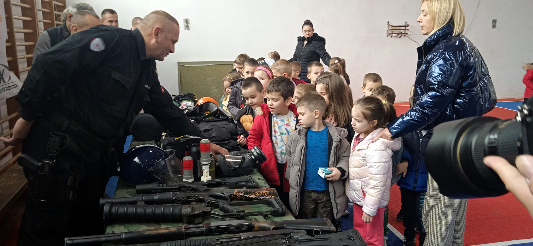"Dan otvorenih vrata" kao promocija policijskog rada (FOTO)