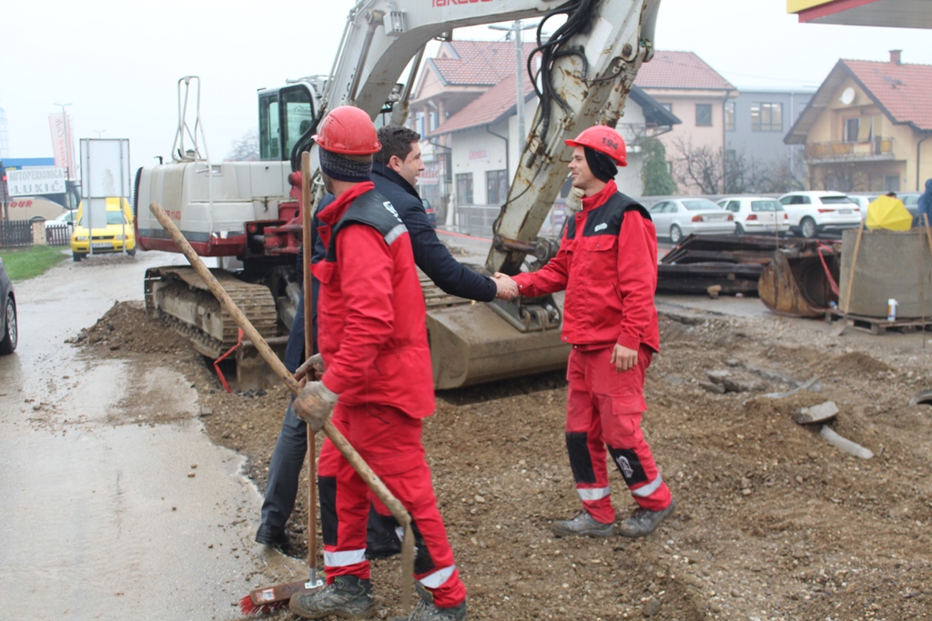 Rekonstrukcija ulice Stefana Dečanskog  teče predviđenom dinamikom FOTO