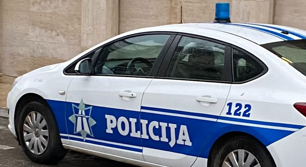 Pijana Crnogorka izazvala tri saobraćajne nezgode