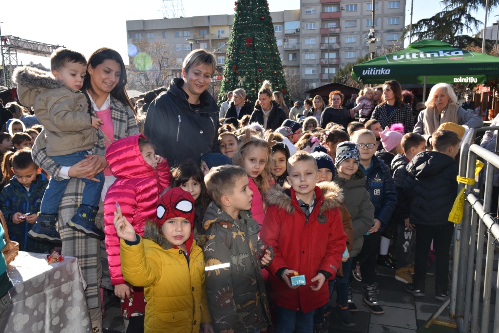 Otvoren Zimski korzo FOTO