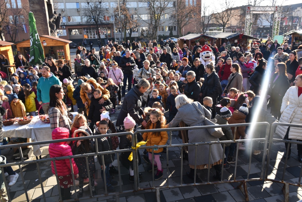 Otvoren Zimski korzo FOTO