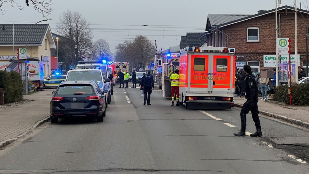 Dvoje stradalo, a petoro povređeno u napadu nožem na stanici u Nemačkoj
