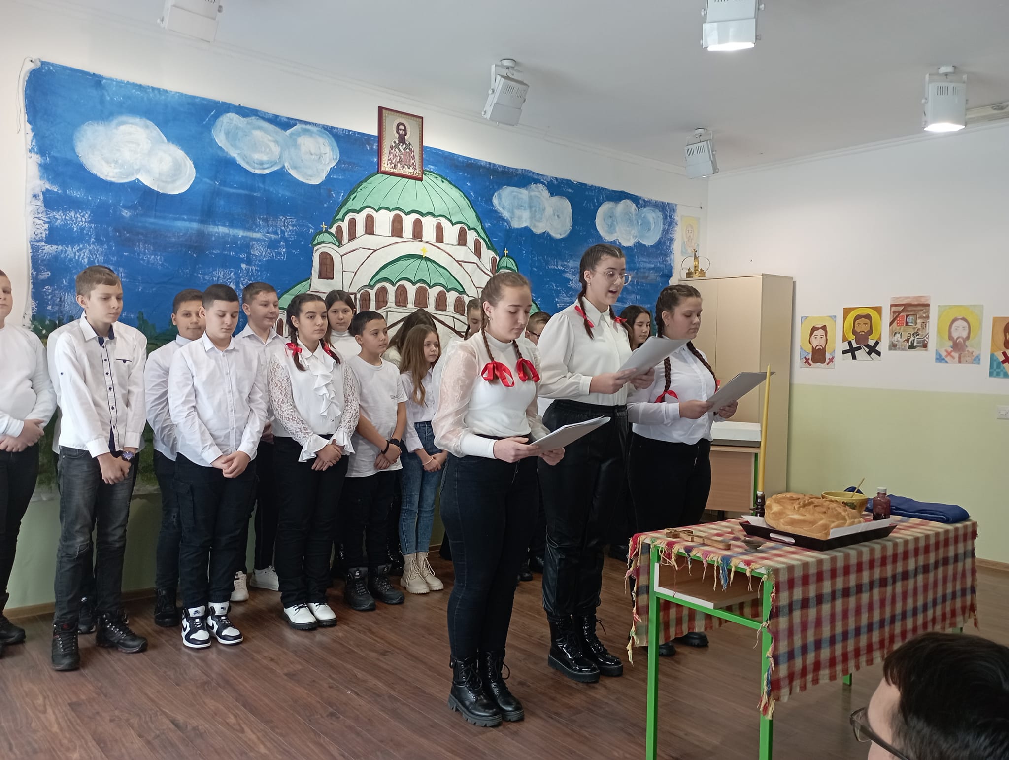 Školsku slavu proslavili u Donjoj Trnovi: Mladi naraštaji s ponosom nose snagu Svetosavlja