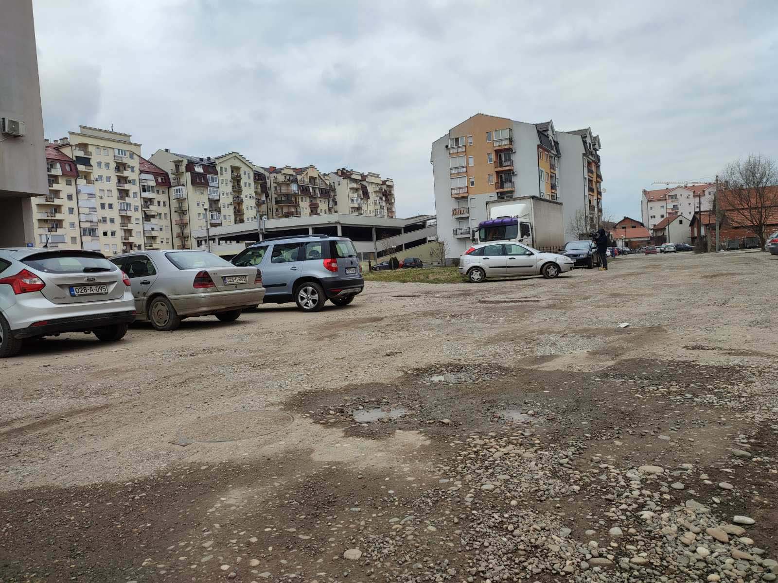 Protest stanovnika Vidovdanske ulice u Bijeljini: Gradonačelnik obećao, ali rješenja još nema