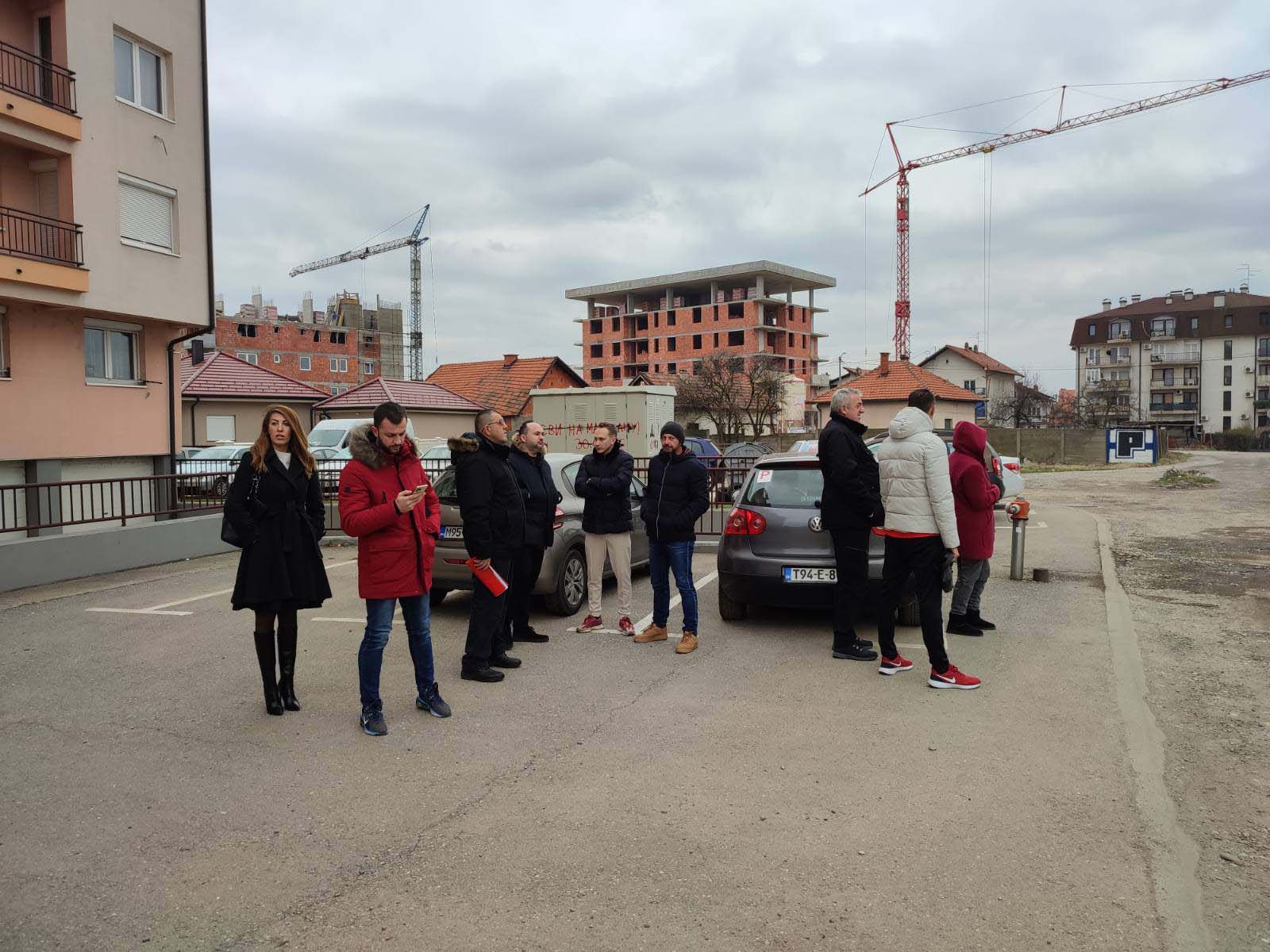 Protest stanovnika Vidovdanske ulice u Bijeljini: Gradonačelnik obećao, ali rješenja još nema
