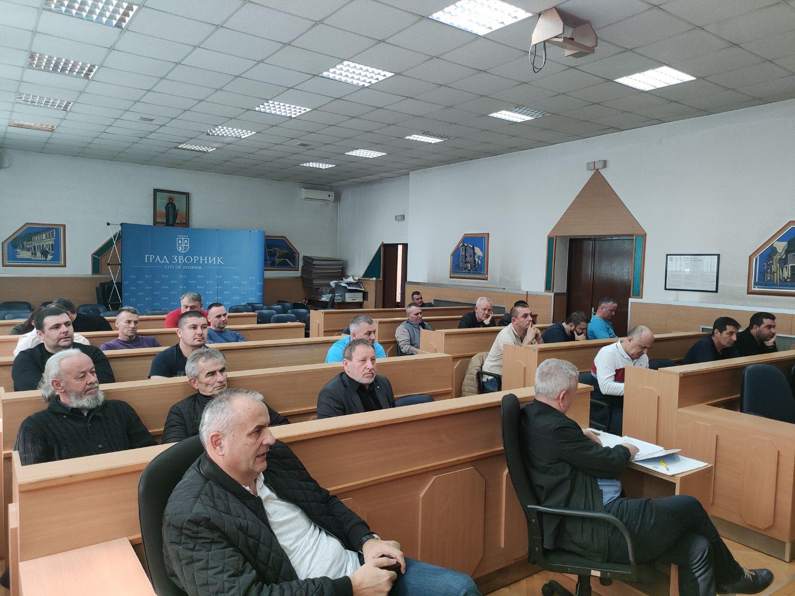 Miličević: Vlada prevarila privrednike i građane, cijena struje mora da se smanji