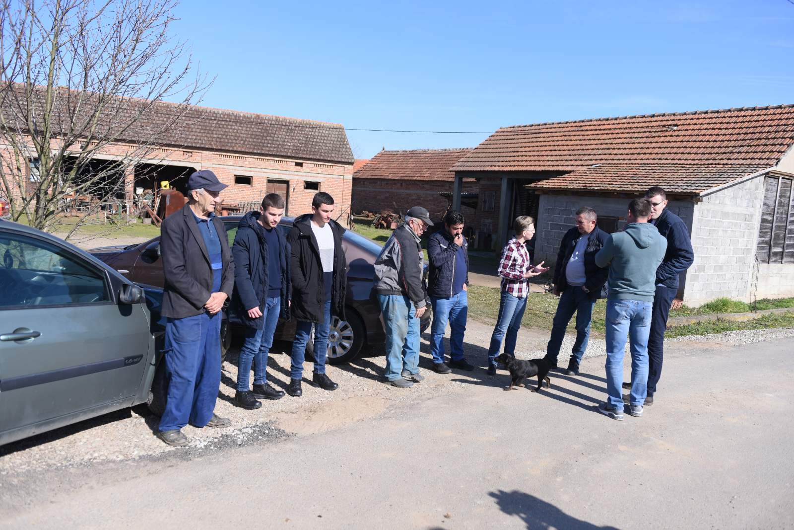 Mještani Gornjeg Crnjelova ogorčeni: „Agrarni fond“ je asfaltirao dionice koje je narod tražio, sve drugo je neistina i uvreda