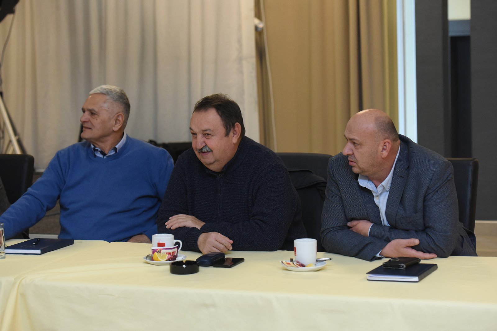 Ratni oficiri i komandanti VRS i MUP-a RS : Ljubiša Petrović da prestane da negira institucije RS i sije mržnju, razdor i podjele