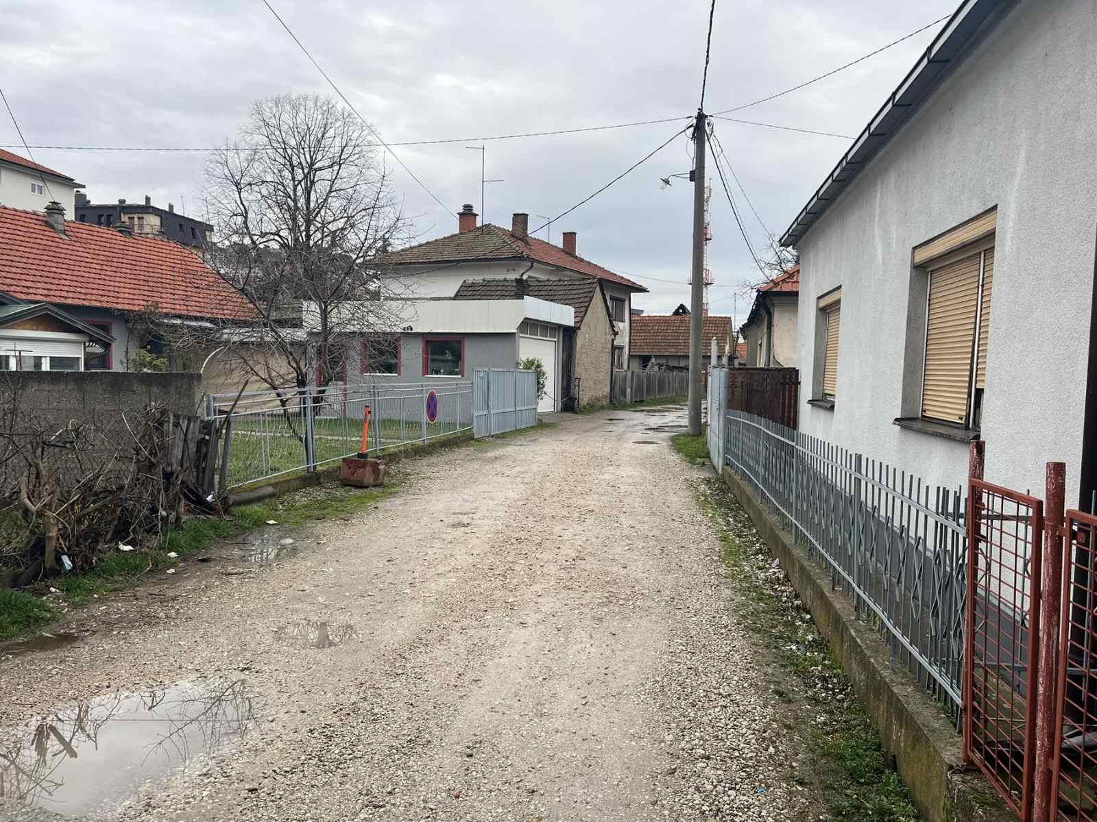Savjet MZ Centar: Dijelovi fasada padaju, bezbjednost građana ugrožena