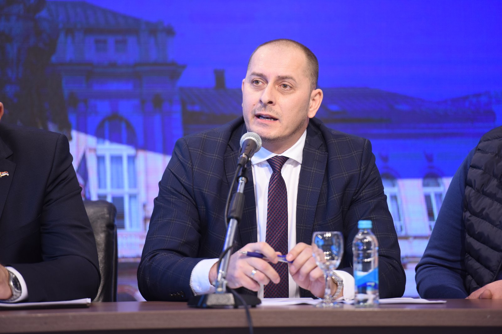 Panel „Podrška semberskom selu“: Saradnja grada i Republike ključna za nova ulaganja i raspodjelu 180 miliona KM