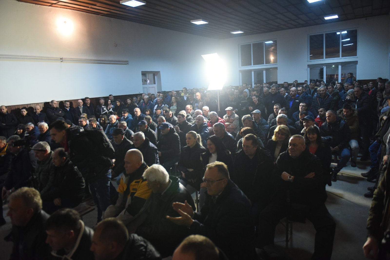Koalicija "Pokrenimo Bijeljinu" u Velikoj Obarskoj: Narod Semberije ne možete potkupiti