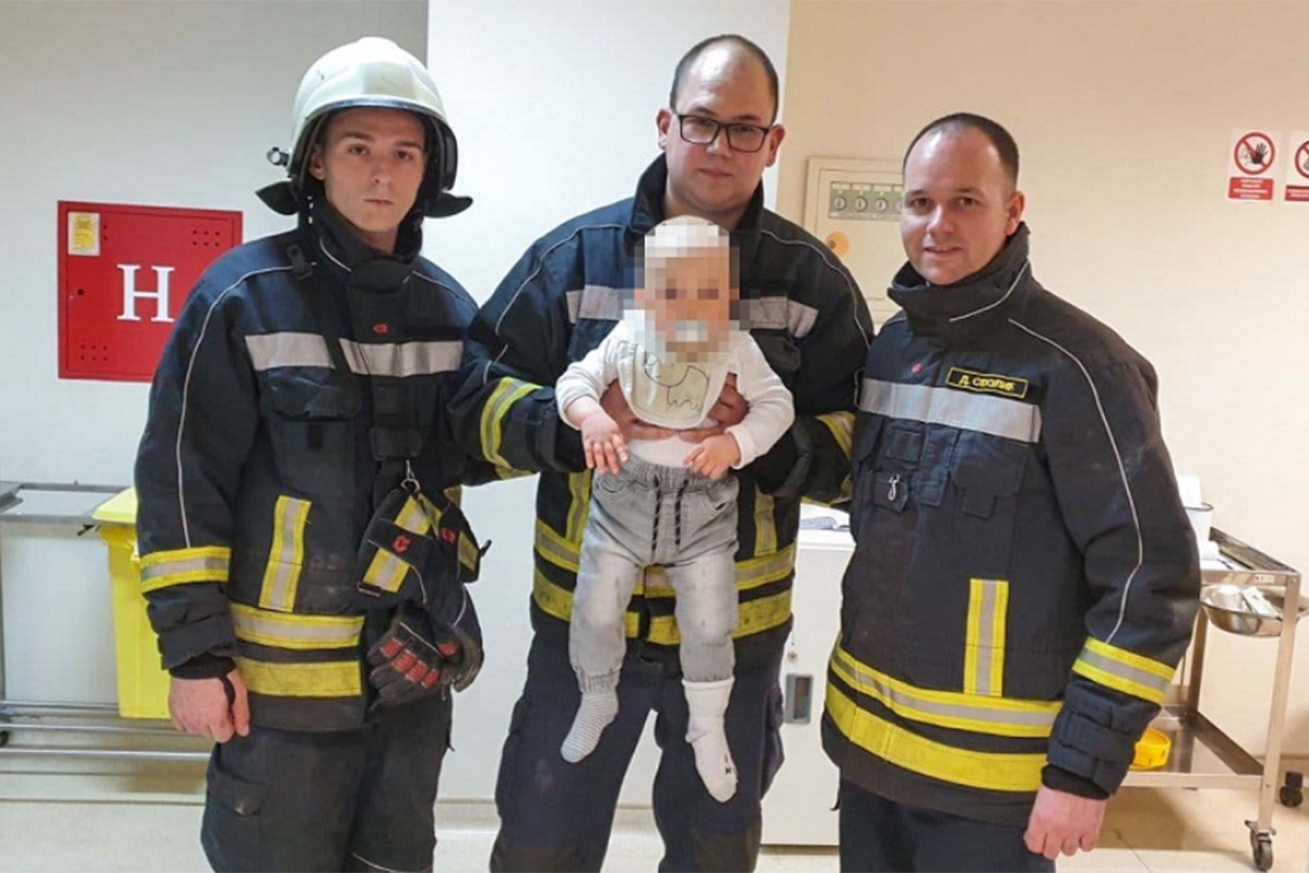 Bijeljina: Bebi se zaglavila ruka, intervenisali i vatrogasci