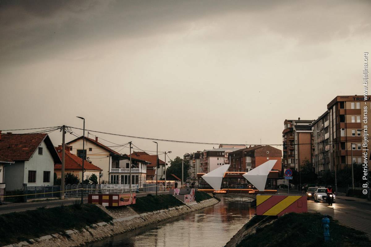 Sutra oblačno sa kišom i pljuskovima