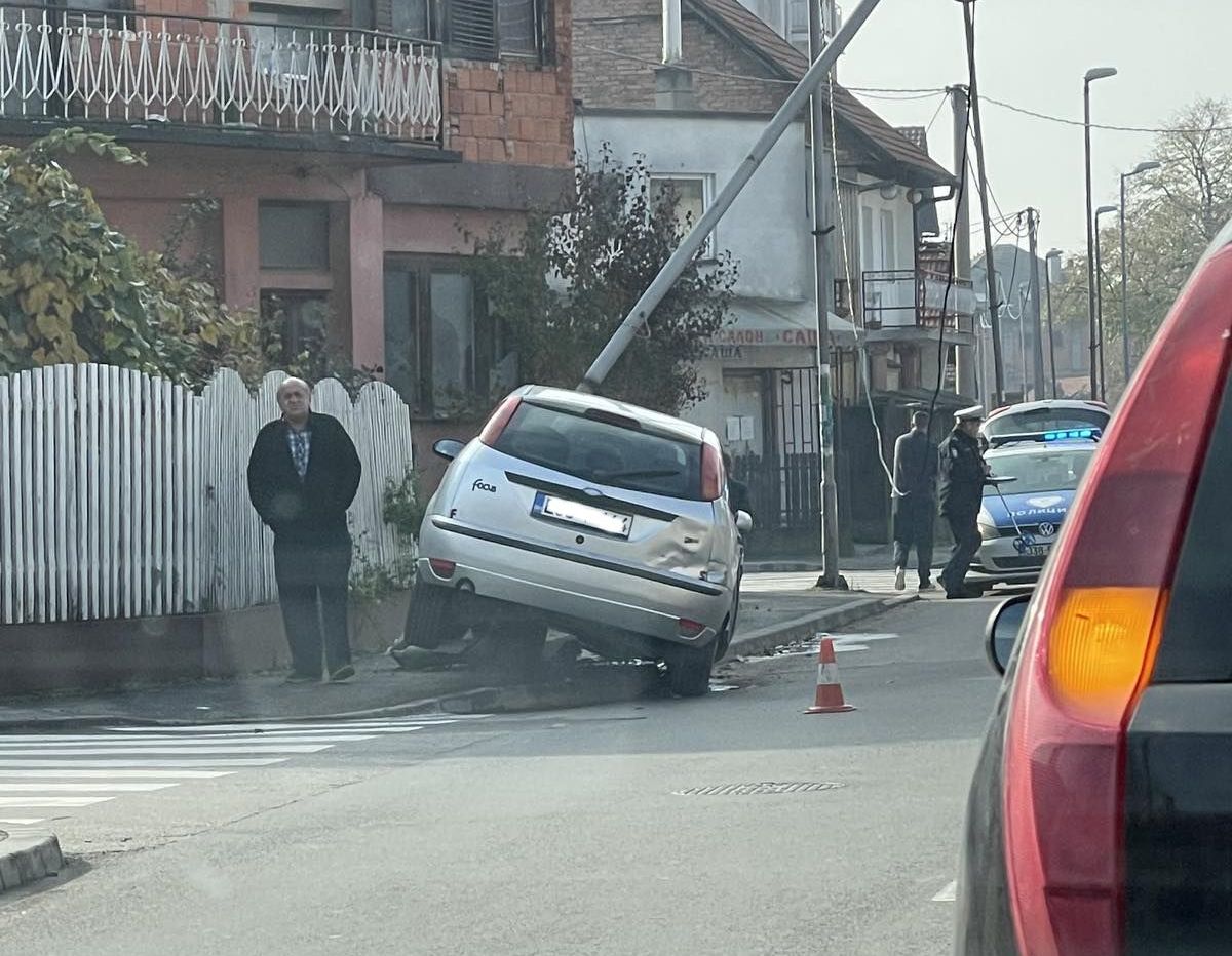 Bijeljina: U saobraćajnim nezgodama uništeno 10 stubova javne rasvjete