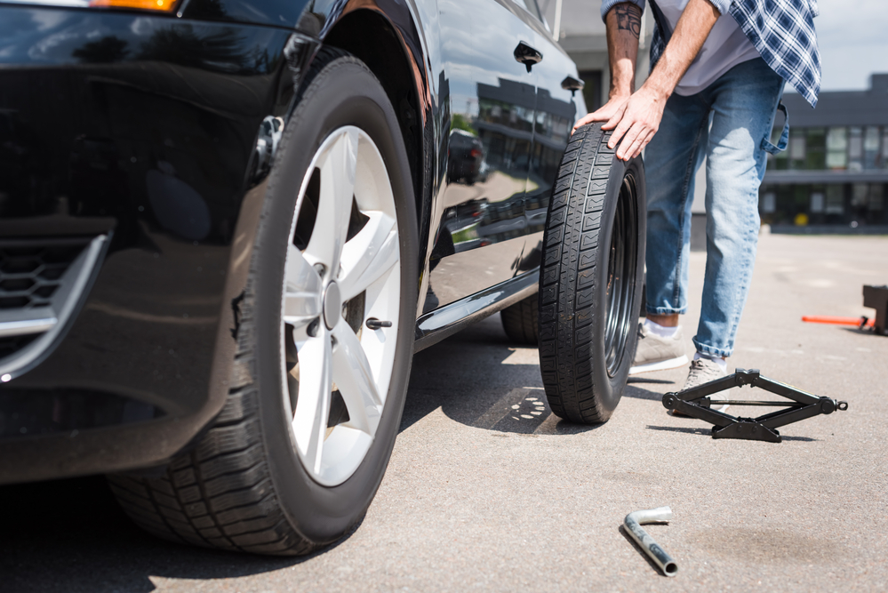 Pripremite auto za ljetnu sezonu: Od danas nisu obavezne zimske gume i oprema