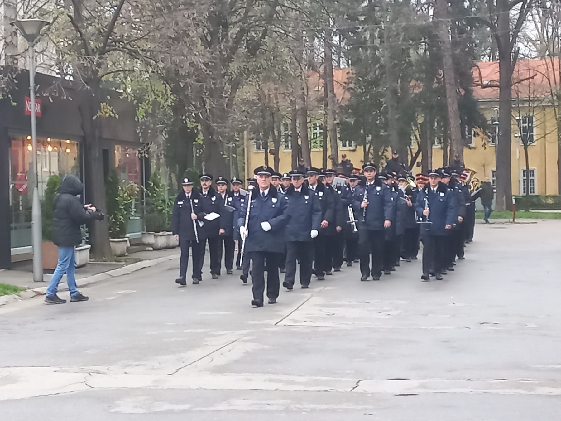 Defile policijskog orkestra u Banjaluci