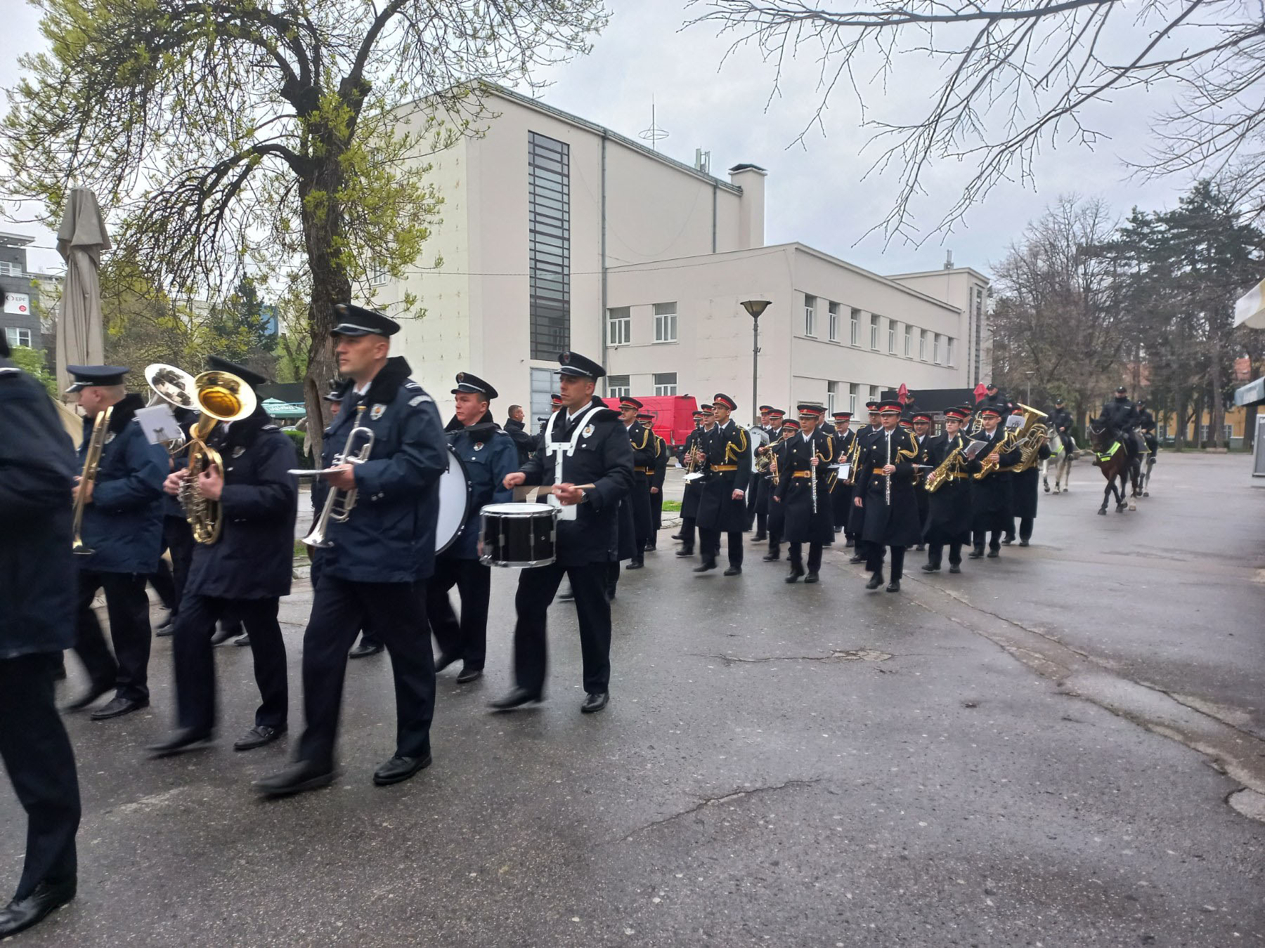 Defile policijskog orkestra u Banjaluci