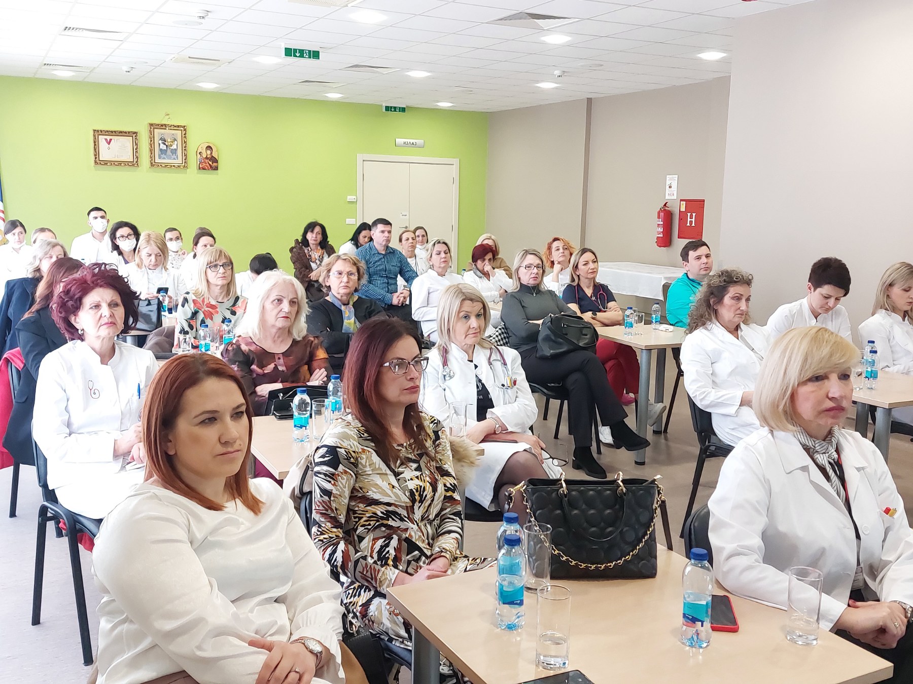Vodeći dječiji pulmolog održao predavanje u bijeljinskoj bolnici