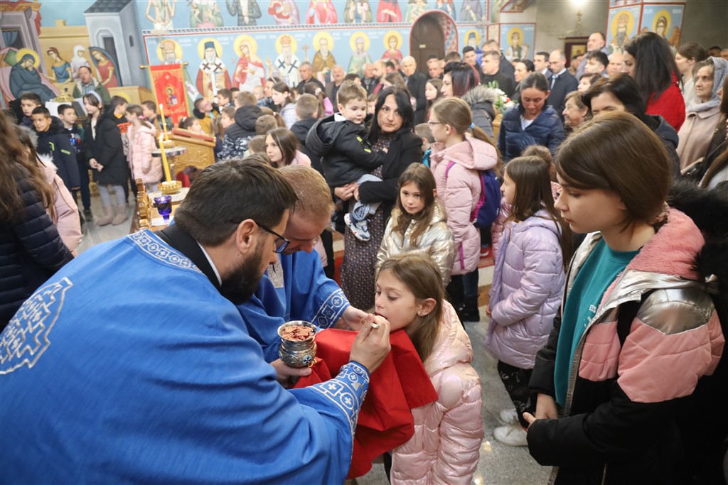 Blagovijesti u Gornjem Crnjelovu, liturgiju služio Episkop Fotije