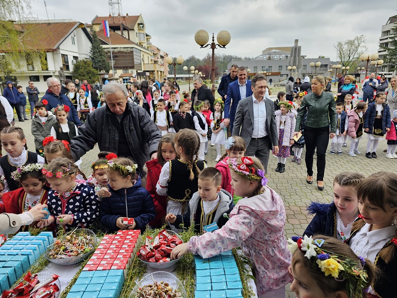 Lazareva subota u Ugljeviku: Igra i pjesma za Vrbicu FOTO