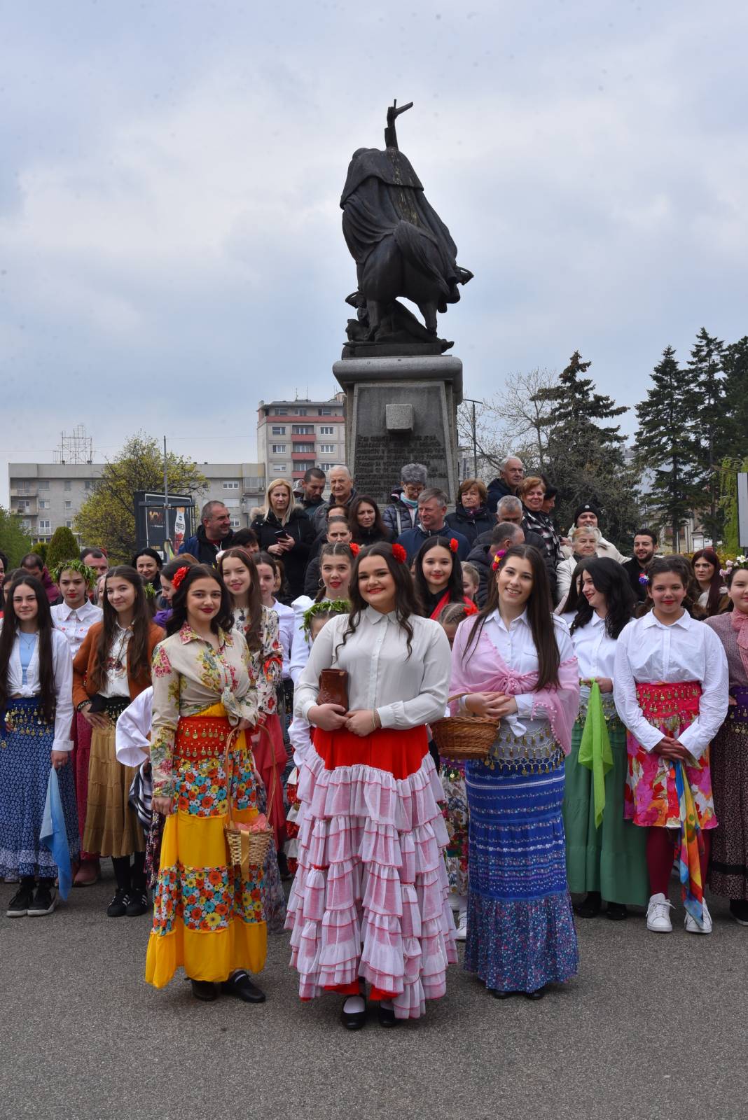 Lazarice igrale i pjevale za rodnu godinu FOTO/VIDEO