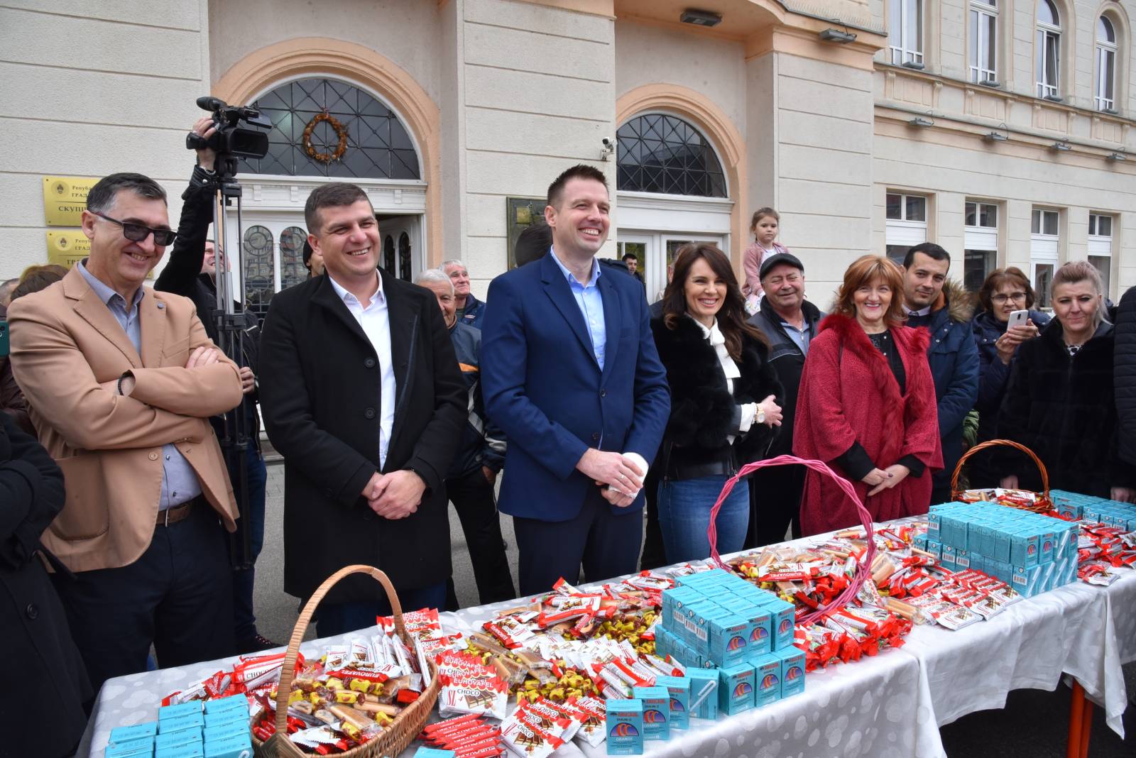 Lazarice igrale i pjevale za rodnu godinu FOTO/VIDEO