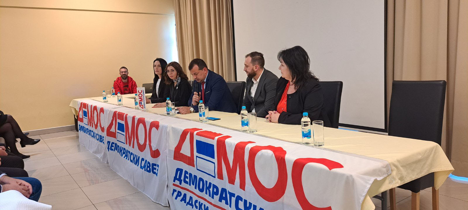 Milan Dakić ostaje na čelu Gradskog odbora Demosa