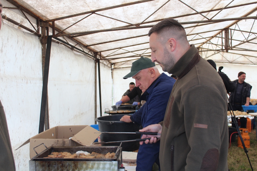 HUMANOST NA VELIKI PETAK Ribolovci pripremili 300 posnih obroka za korisnike za Narodne kuhinje