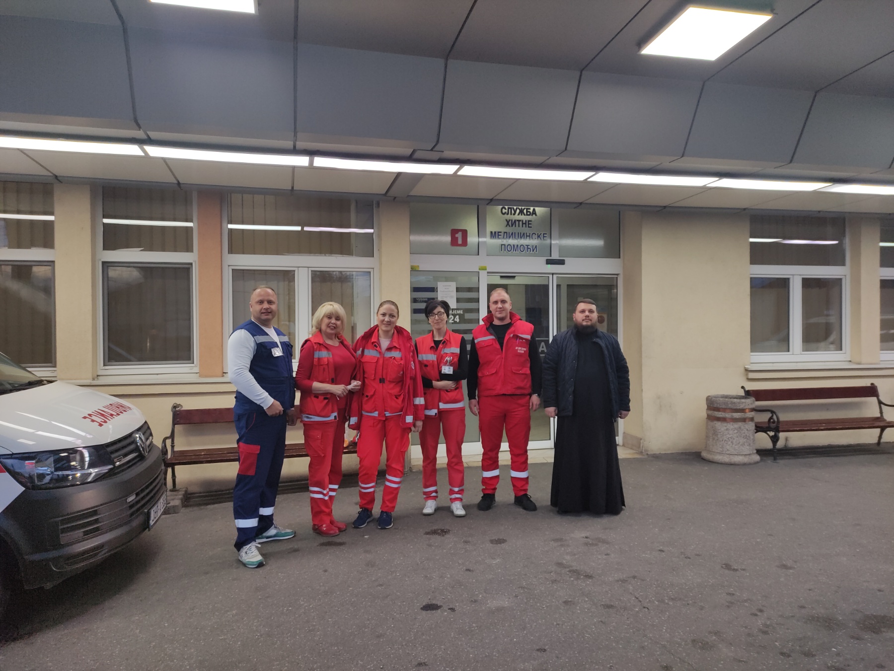 Dežurnim službama u Bijeljini Vaskršnji darovi Episkopa Fotija FOTO
