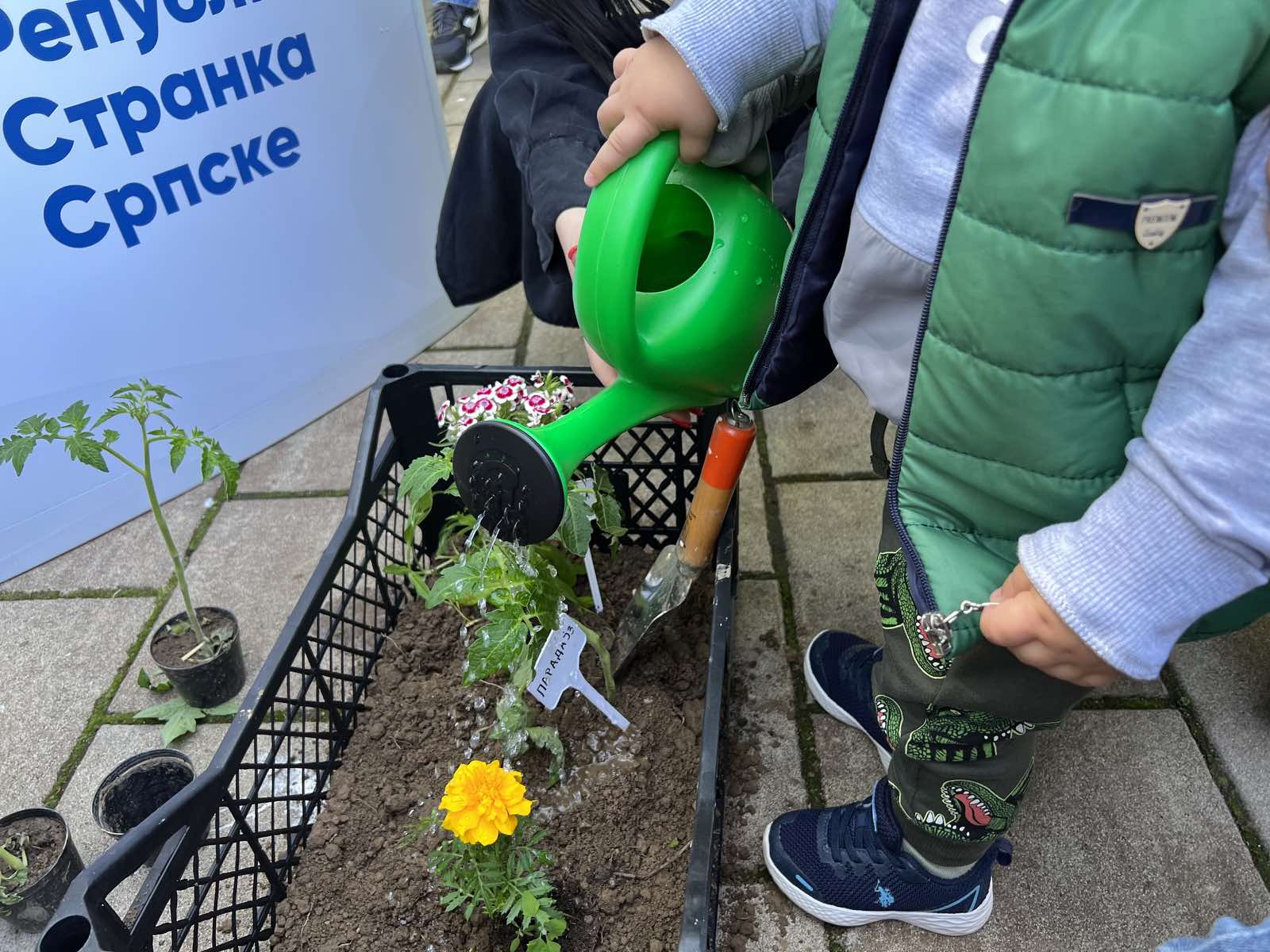 RSS obilježila Dan planete Zemlje, mališani sadili sadnice i učili o prirodi (FOTO)